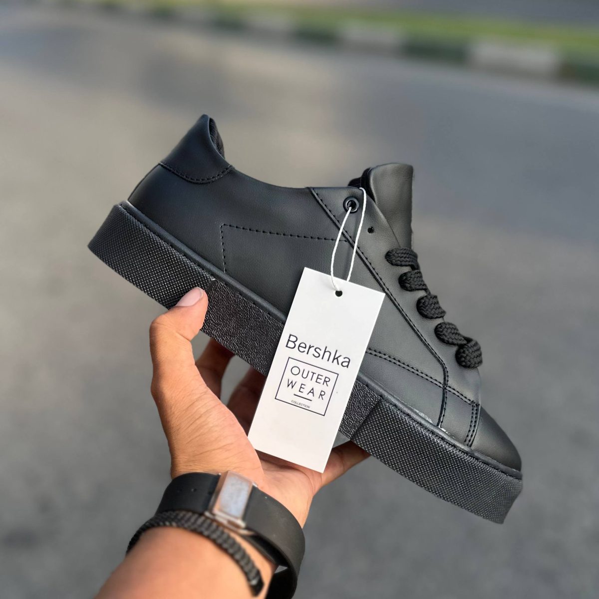 ونس Bershka  تمام مشکی (1436)