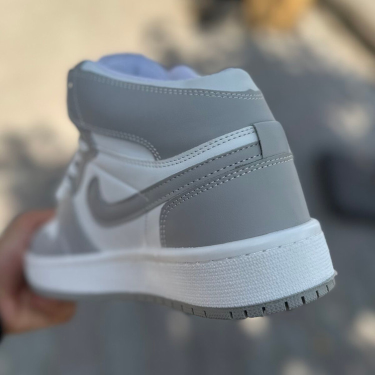 Air jordan 1 ساقدار سفید طوسی آراکس کد(1542)