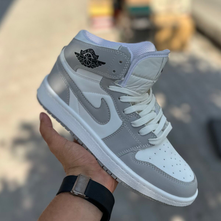 Air jordan 1 ساقدار سفید طوسی آراکس کد(1542)