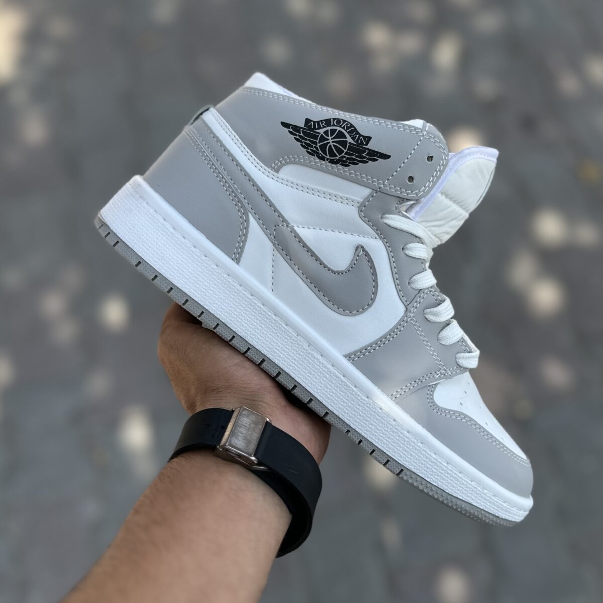 Air jordan 1 ساقدار سفید طوسی آراکس کد(1542)