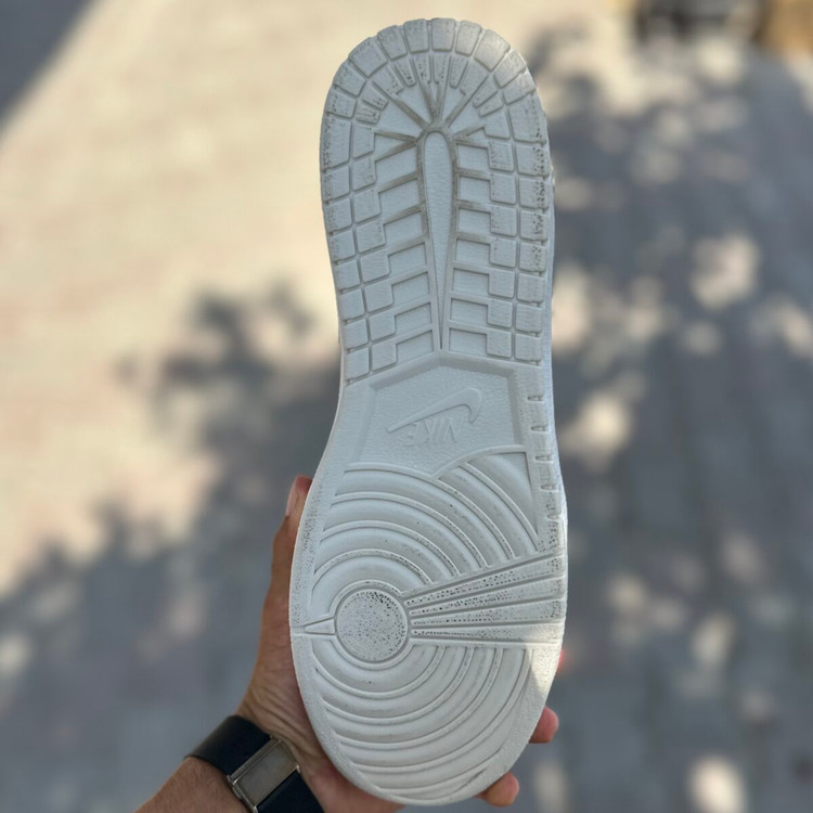 Air jordan 1 ساقدار سفید طوسی آراکس کد(1542)