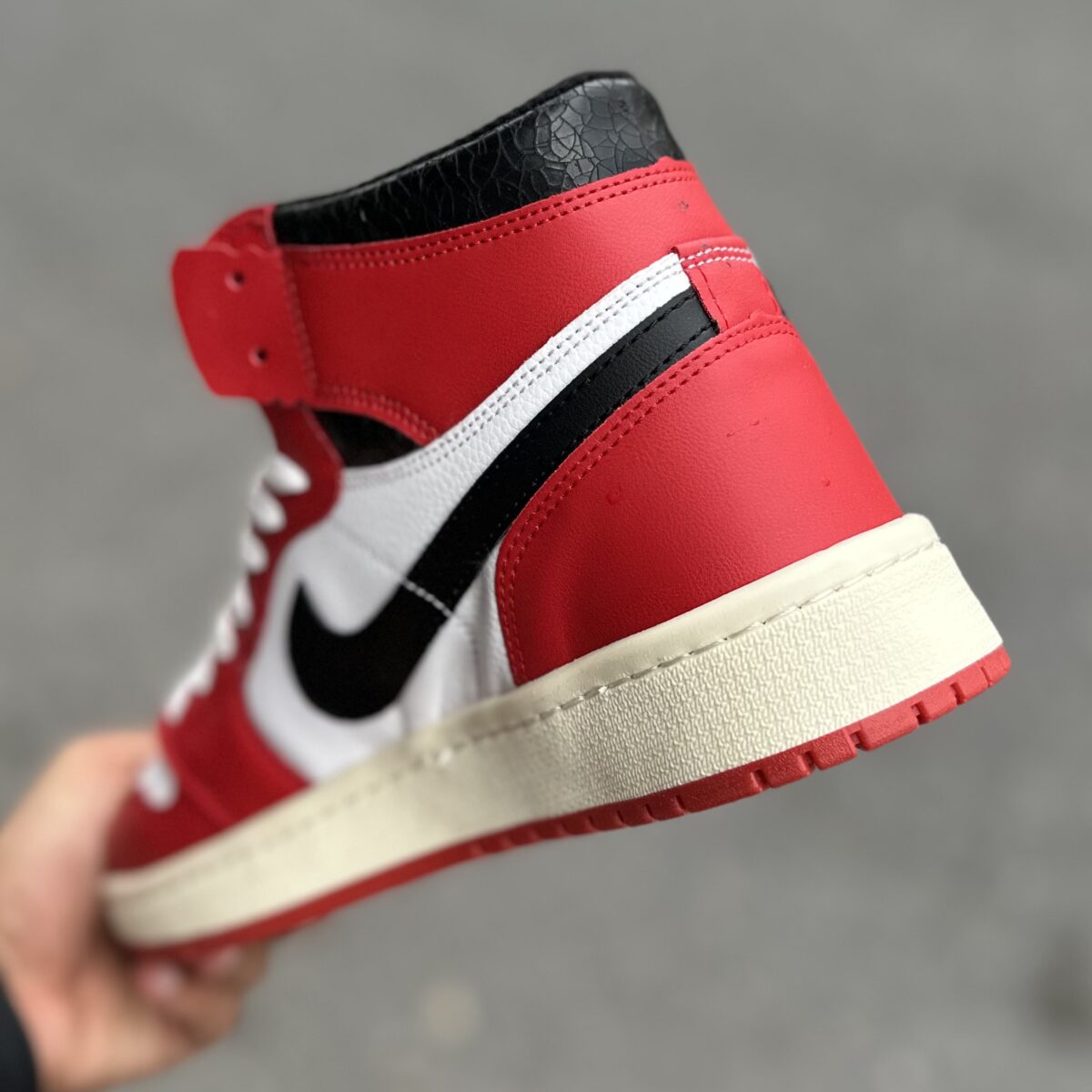 Jordan 1 ساقدار شیکاگو کد(1525)
