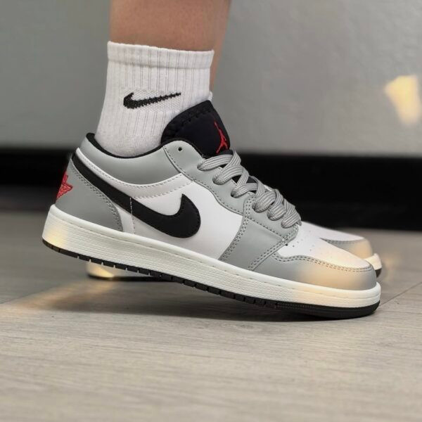 Jordan 1 Low Smoke Gray کد(1546)