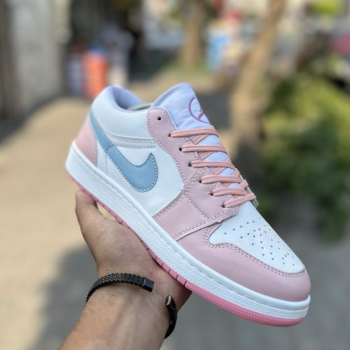 Jordan 1 صورتی آراکس کد(1358)