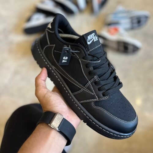 Travis black Phantom
