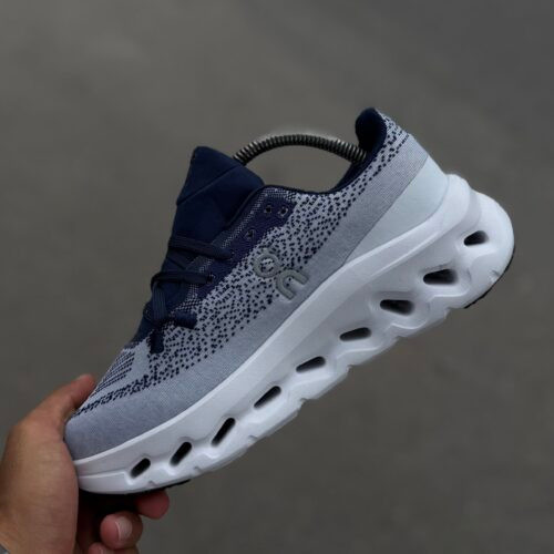 Qc OnRunning 🇨🇳 2026 سفید سرمه ای کد(1608)