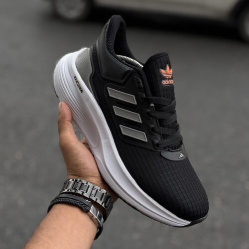 Adidas زیر فی (همکار)
