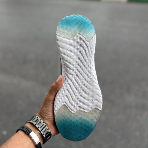 Nike مشکی زیر فی (همکار)